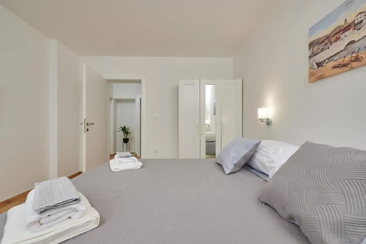 Trau Apartment Trogir