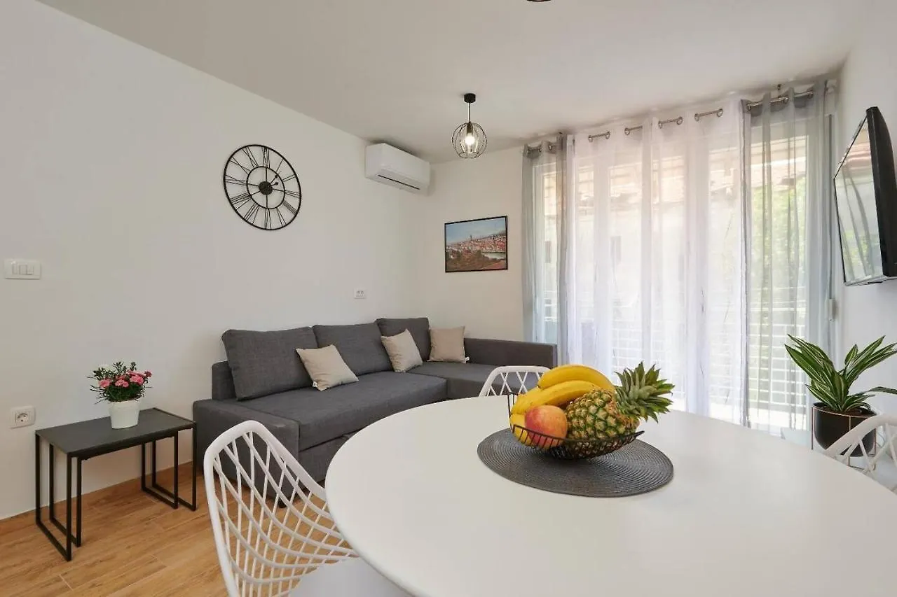 Trau Apartment