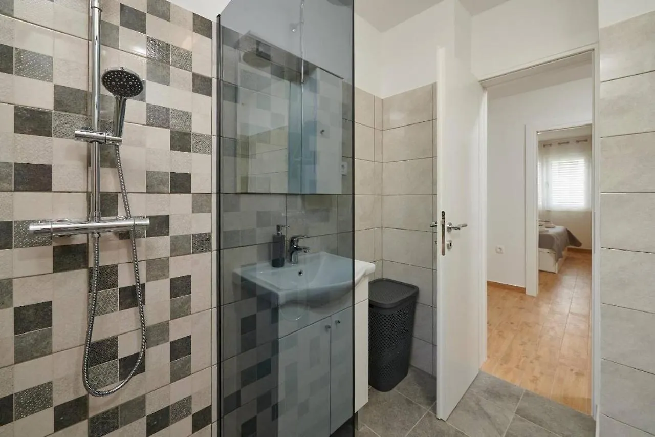 Trau Apartment 0*, Trogir Croatia
